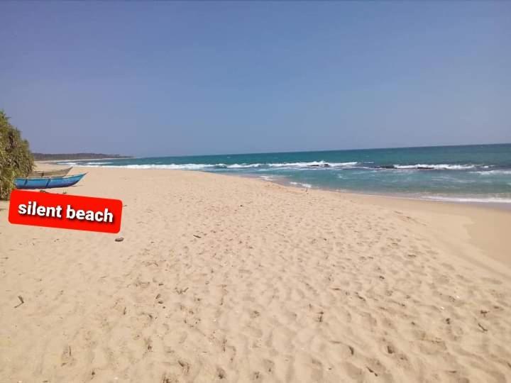 Star Sun Homestay Тангалла Экстерьер фото