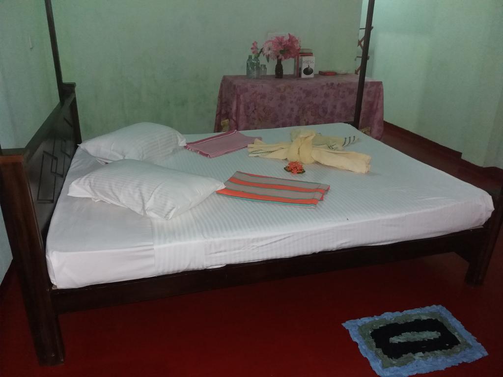 Star Sun Homestay Тангалла Экстерьер фото